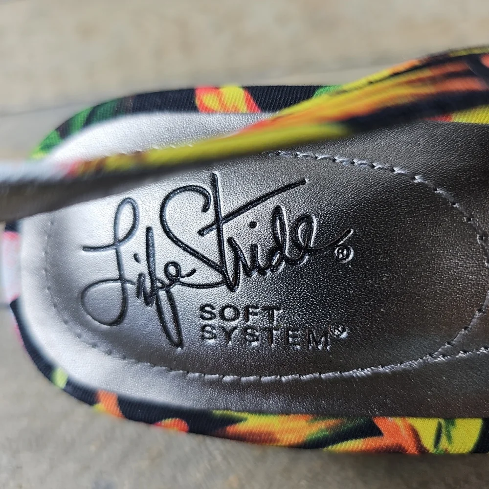 Life Stride Soft System Mimosa 2 Slingback Open Toe Women's Floral Sandals